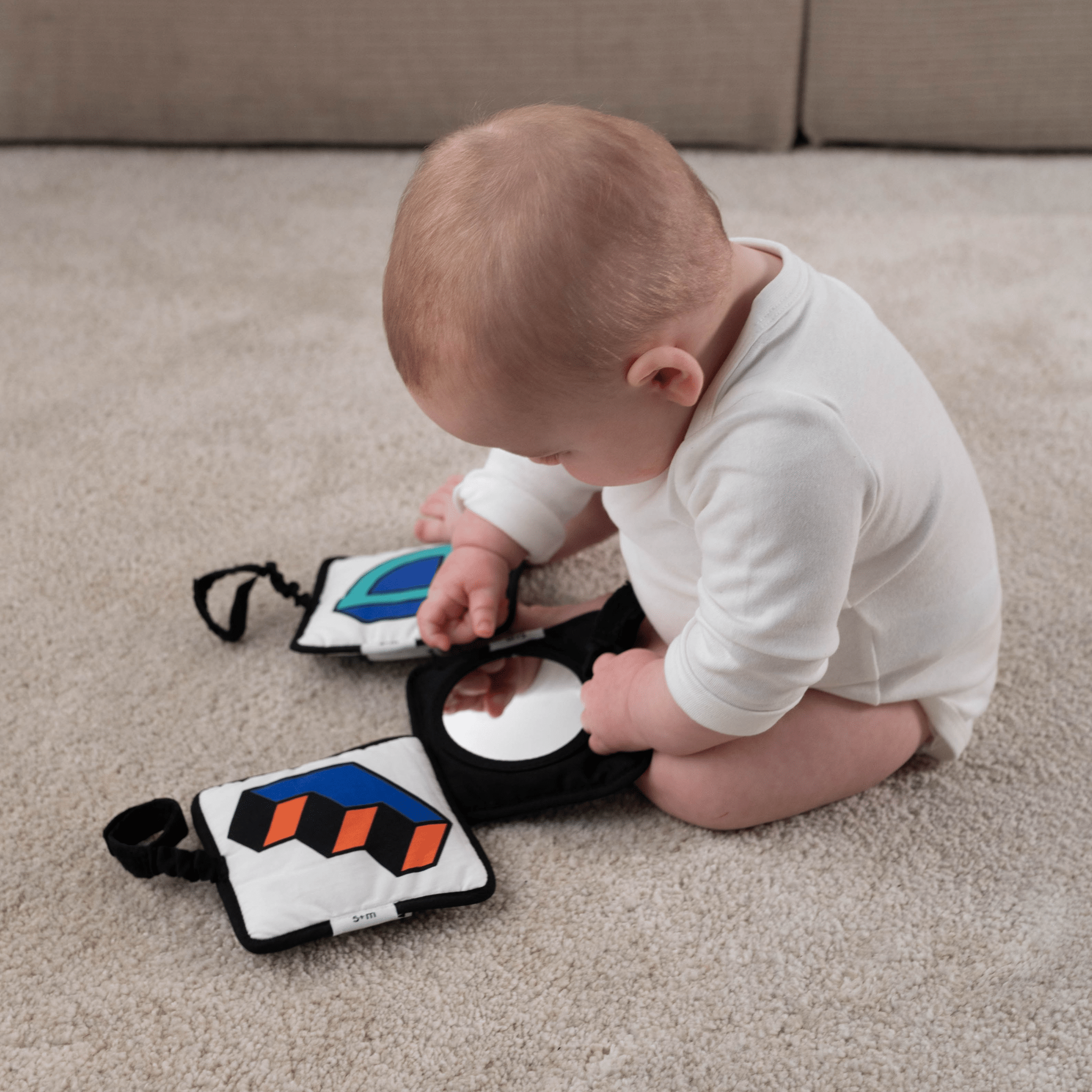 ETTA LOVES x WALALA STUDIO SENSORY HANGING SQUARES - for babies' first year - Etta Loves
