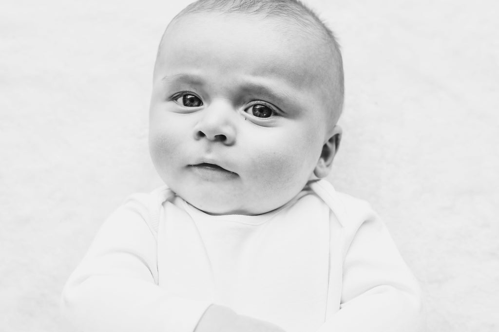 THE MAGIC OF SENSORY PLAY - Etta Loves