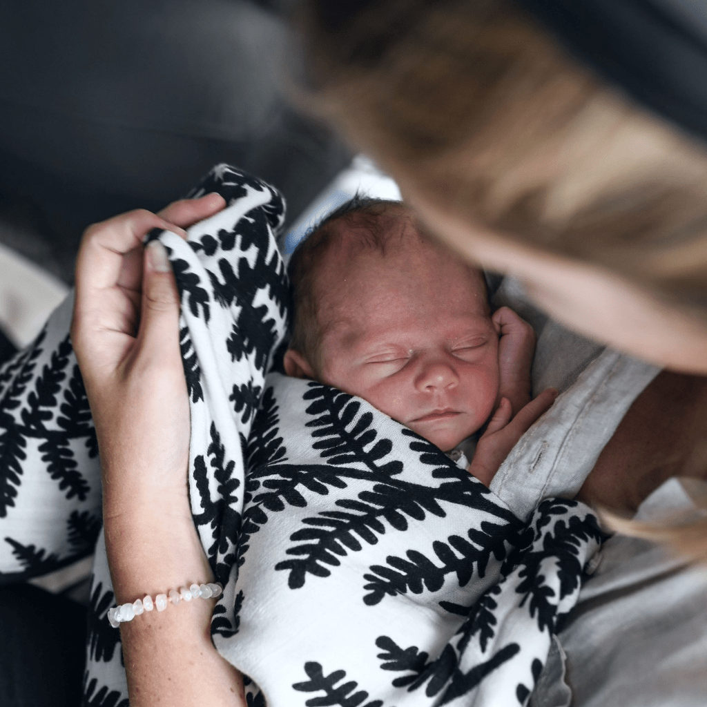 WHAT YOU REALLY NEED FOR A NEWBORN - Etta Loves