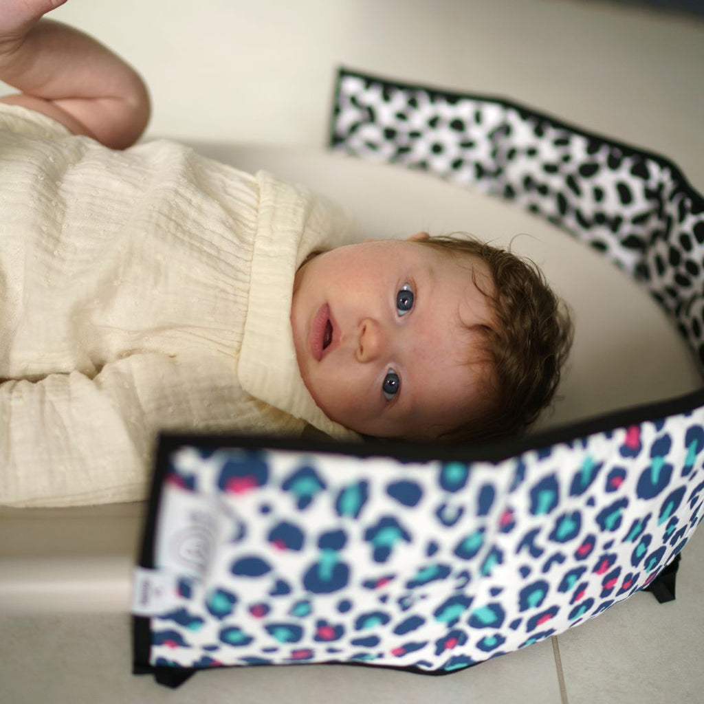 ANIMAL PRINT SENSORY STRIP - reversible newborn to 4 months and 5+ months - Etta Loves