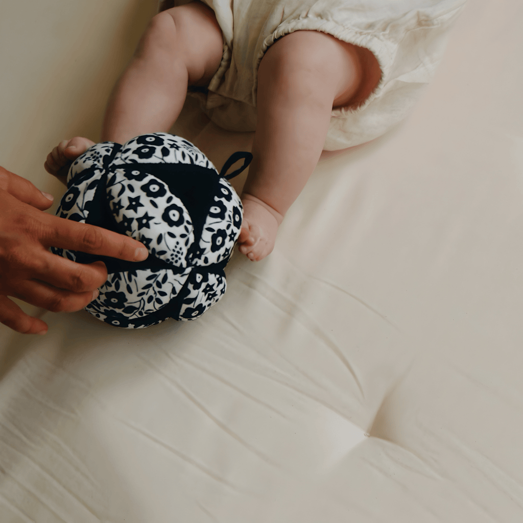ETTA LOVES x LIBERTY – Sensory Grasp Ball (Suitable from birth) - Etta Loves