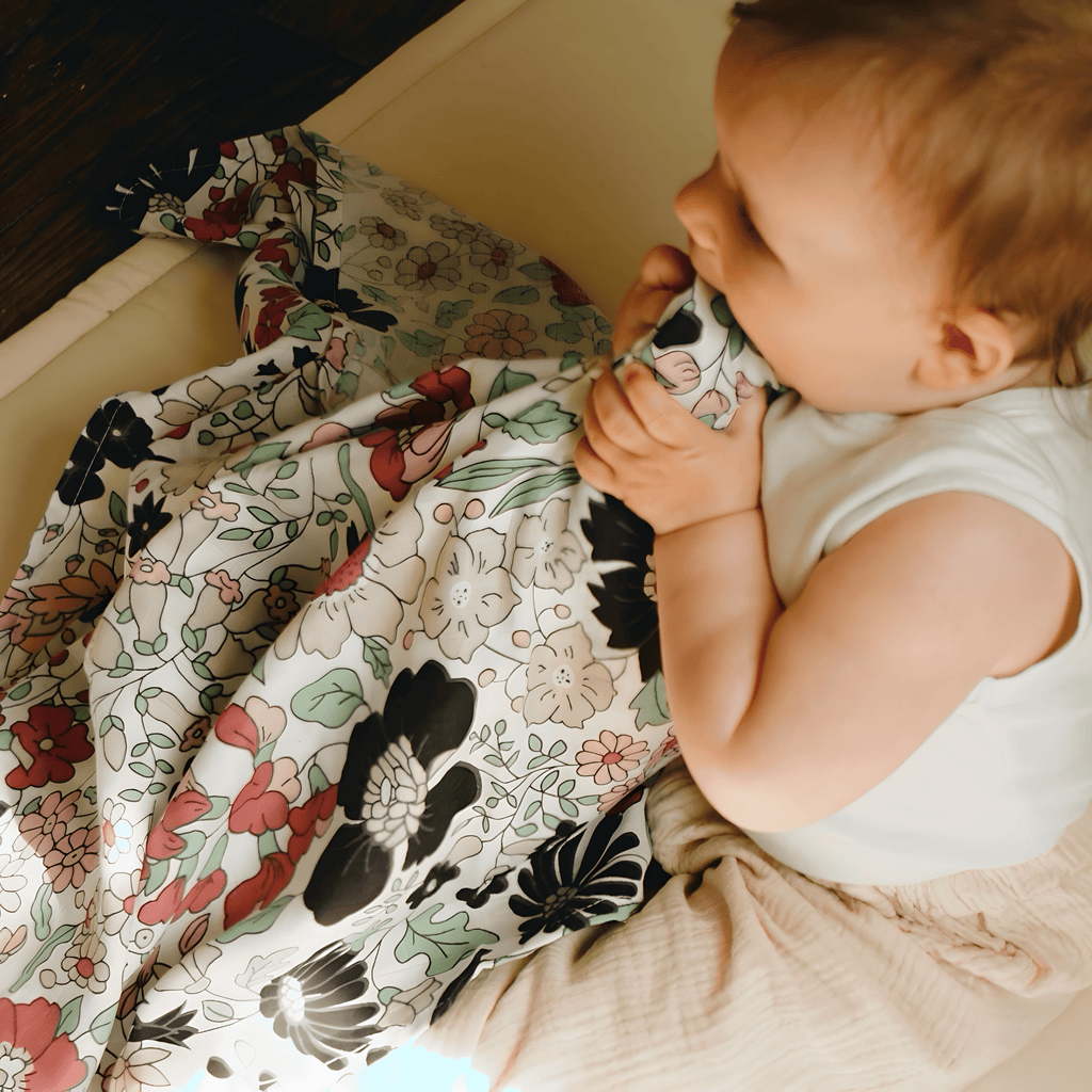 ETTA LOVES x LIBERTY – Sensory XL Muslin Swaddle (For 5 - 12 months) - Etta Loves