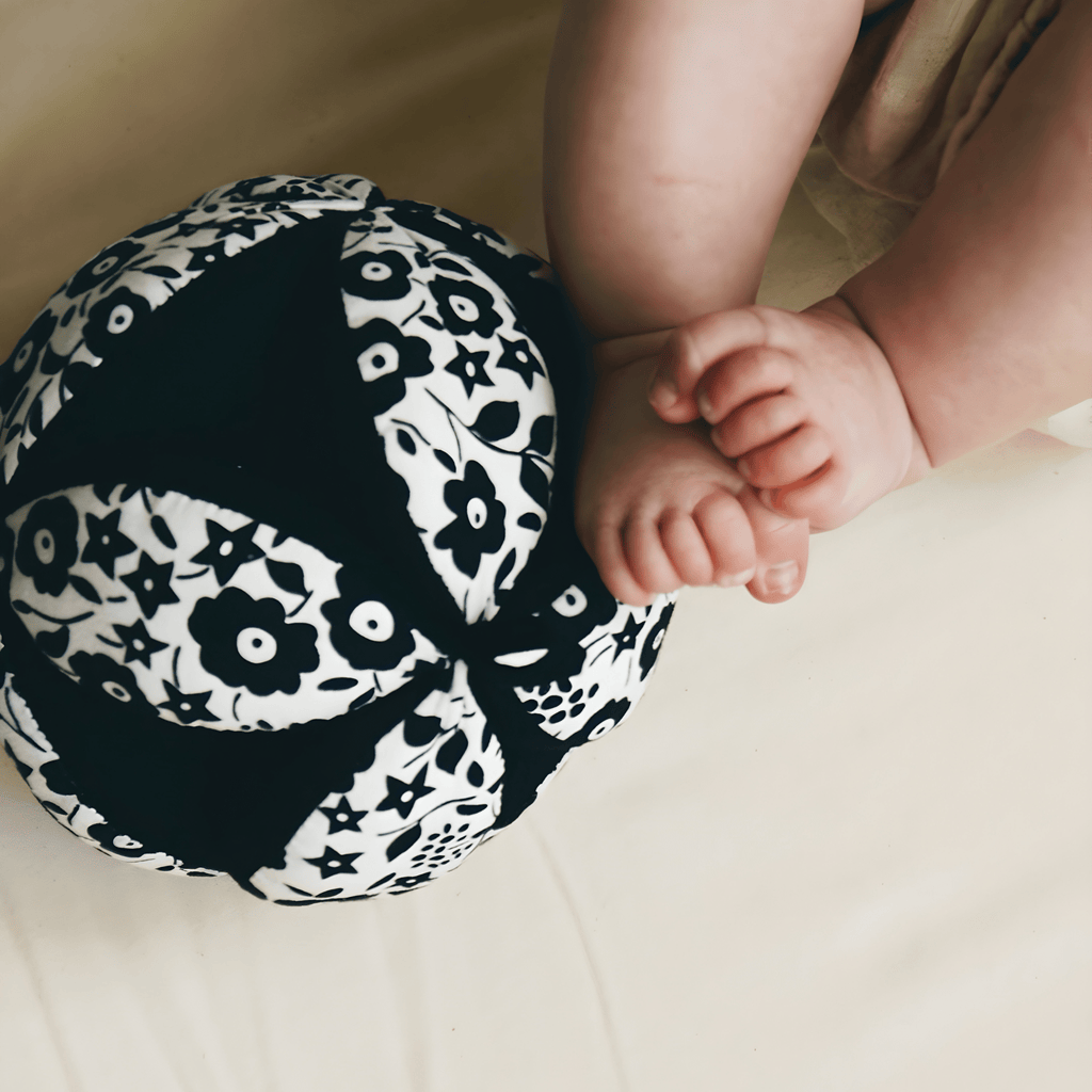 ETTA LOVES X LIBERTY: THE PLAY AND CUDDLE SET - Etta Loves