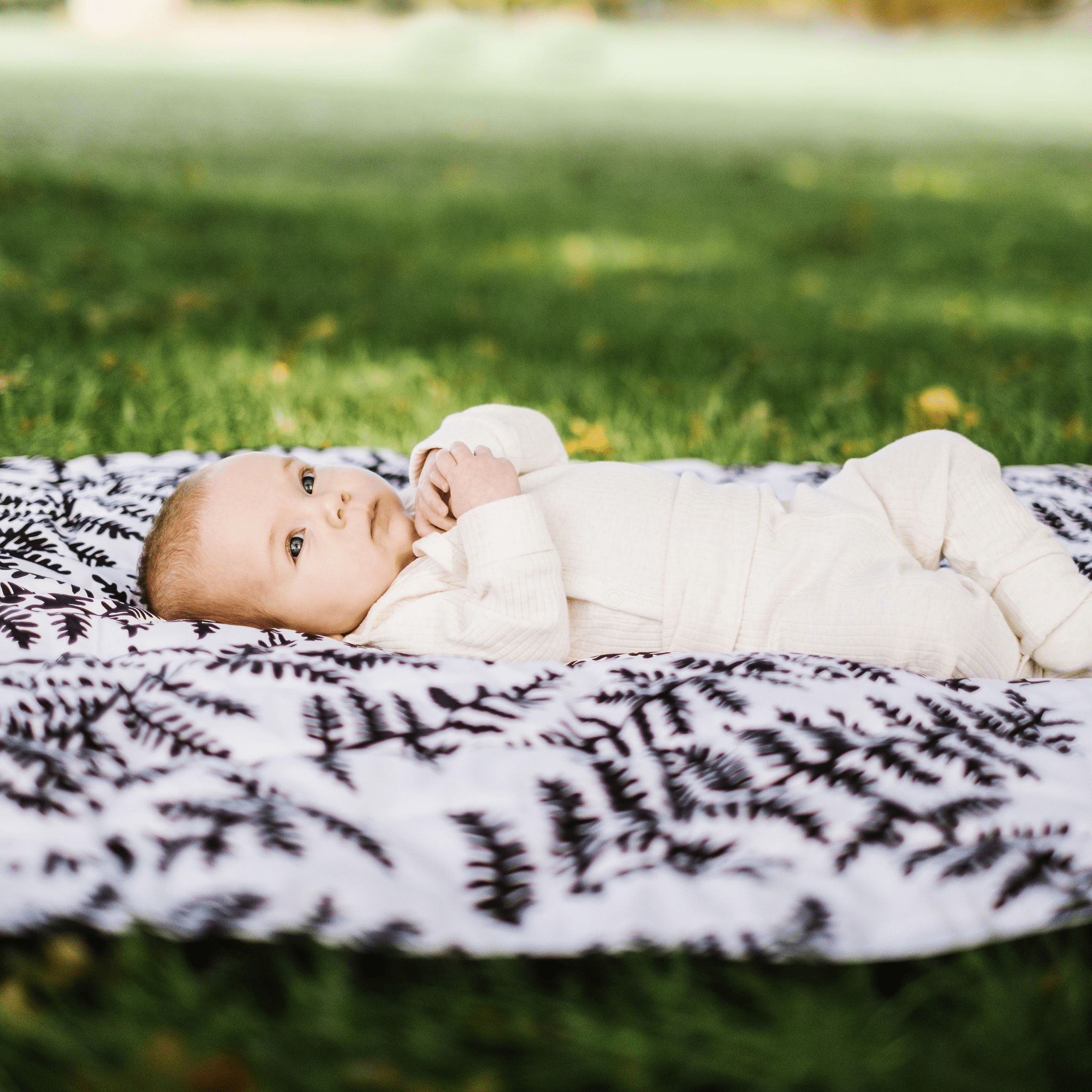 OUTDOOR PLAYMAT - suitable from birth - Etta Loves