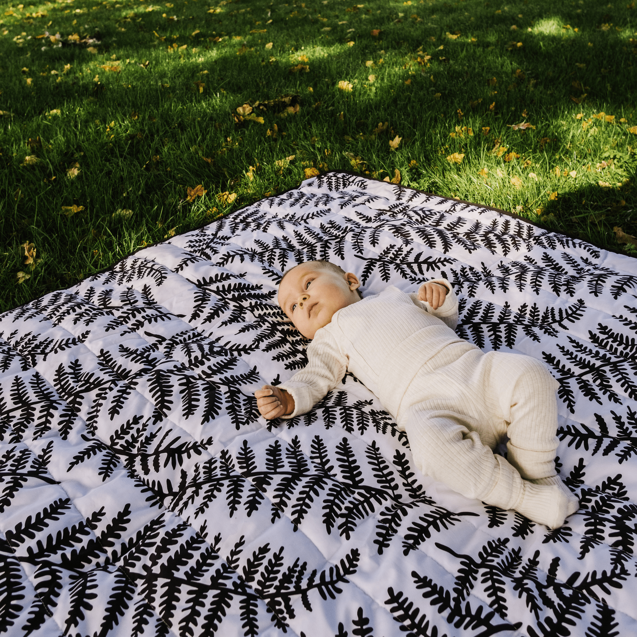 OUTDOOR PLAYMAT - suitable from birth - Etta Loves