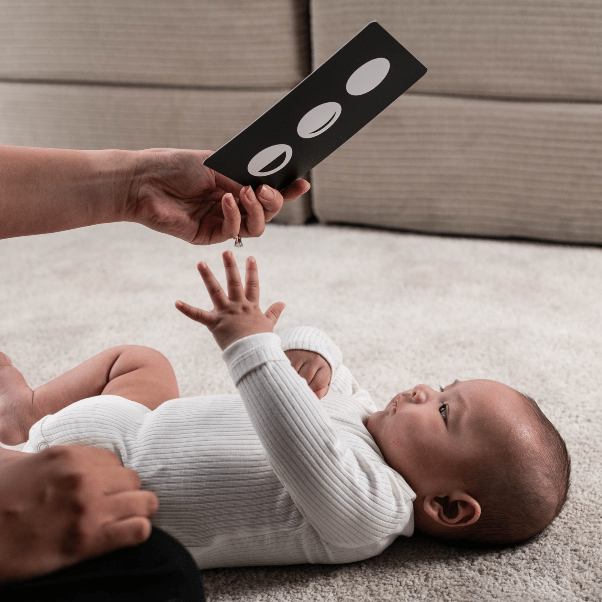 SENSORY FLASHCARDS WITH POSITIVE AFFIRMATIONS - designed for use from birth - Etta Loves