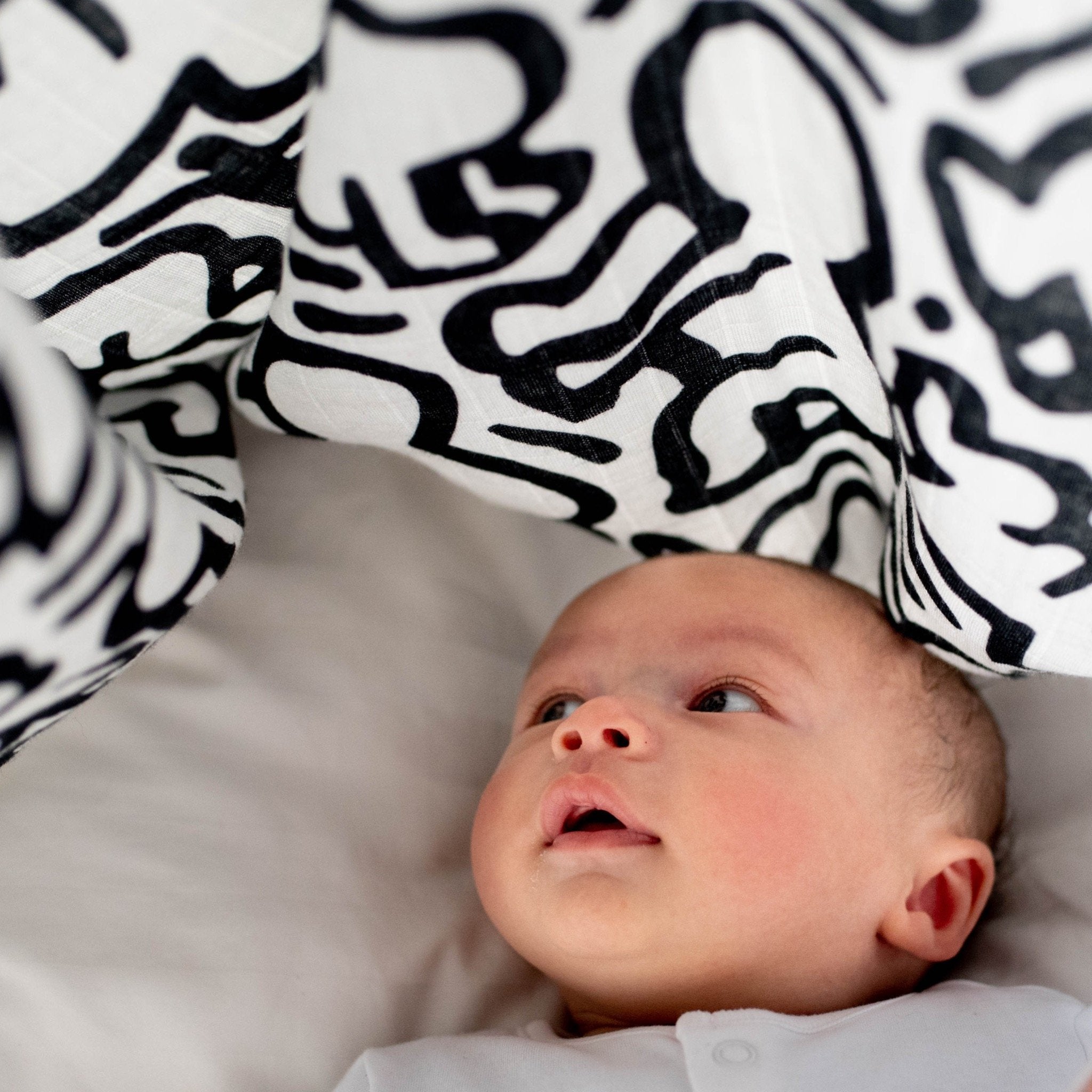 ETTA LOVES x KEITH HARING 'BABY' MUSLIN - for newborn to 4 months old babies - Etta Loves