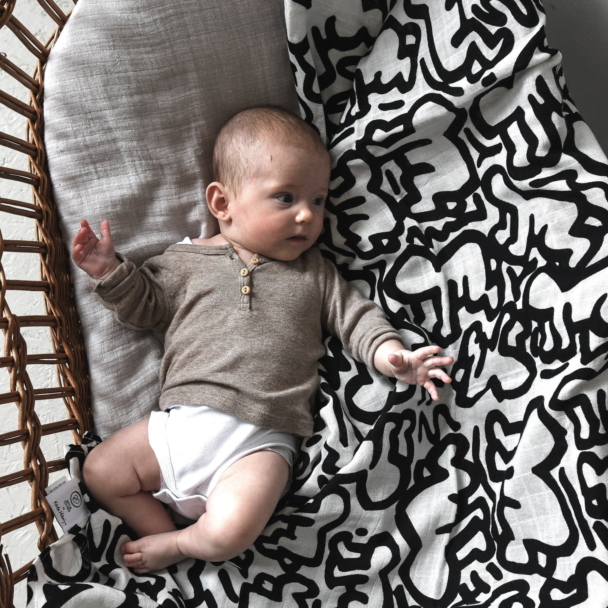 ETTA LOVES x KEITH HARING MUSLIN BLANKET - reversible newborn to 4 months / 5+ months - Etta Loves